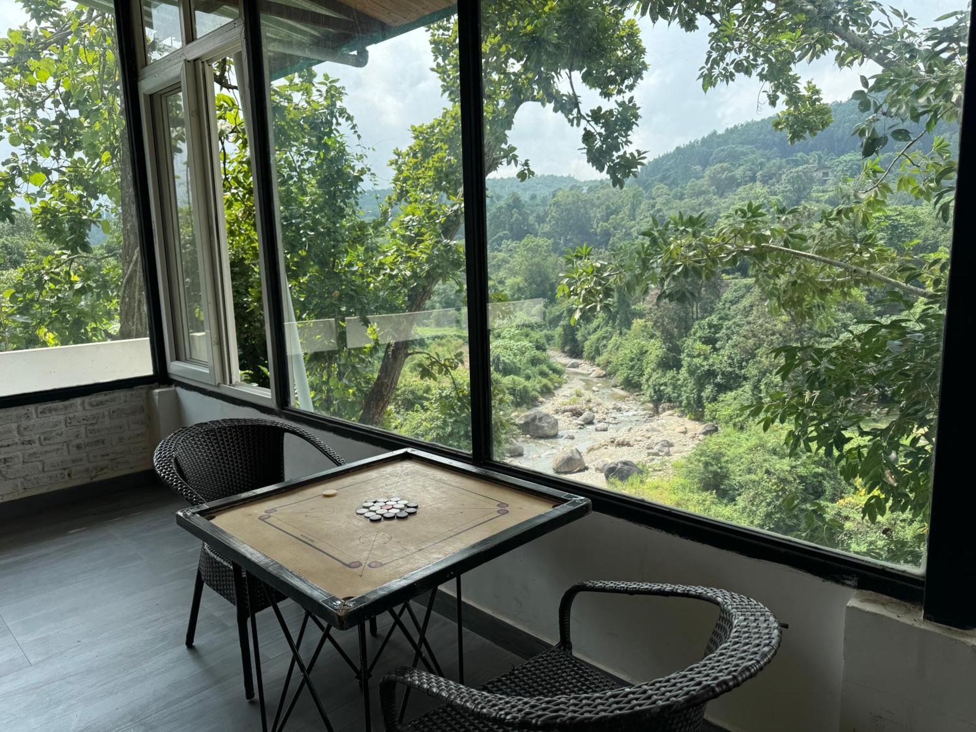 Saraiville Dehradun Extérieur photo
