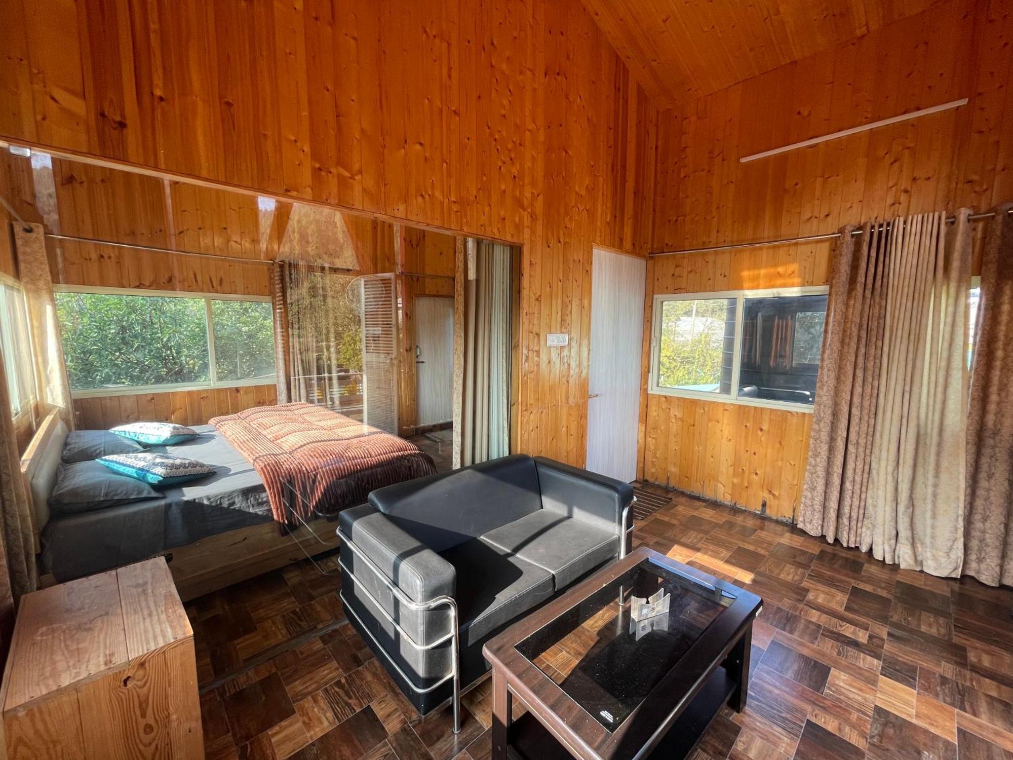 Saraiville Dehradun Extérieur photo